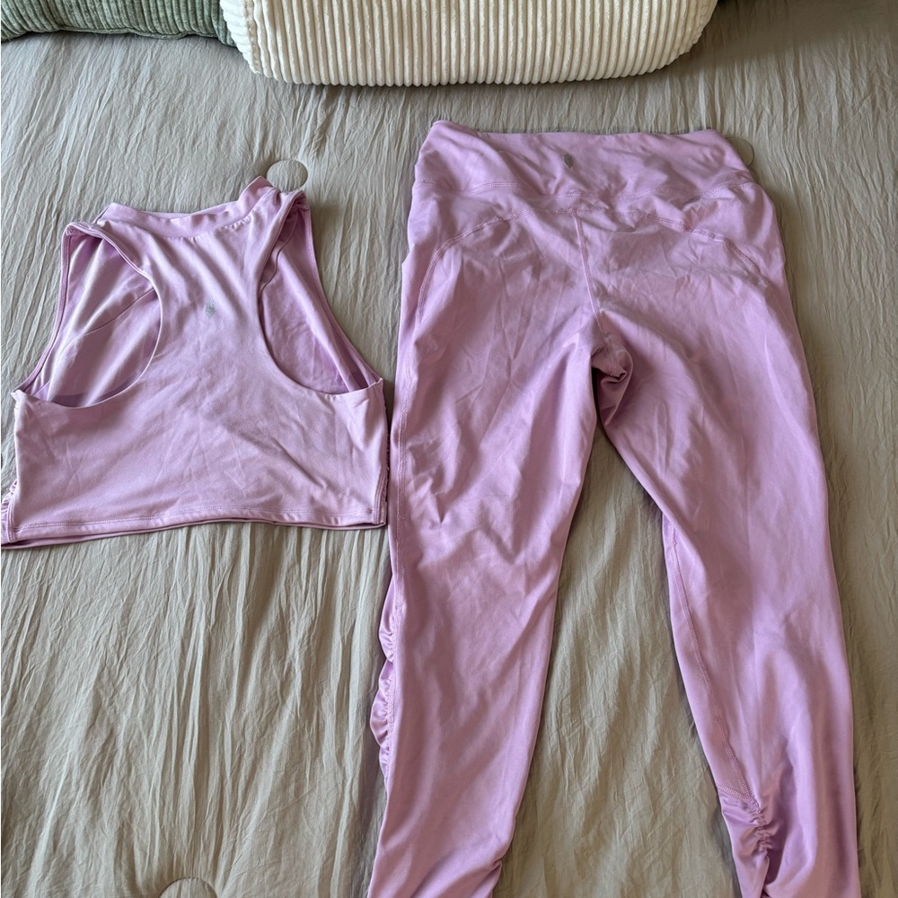 FP Movement Spin Me Set In Raspberry NWOT - Picture 2 of 5